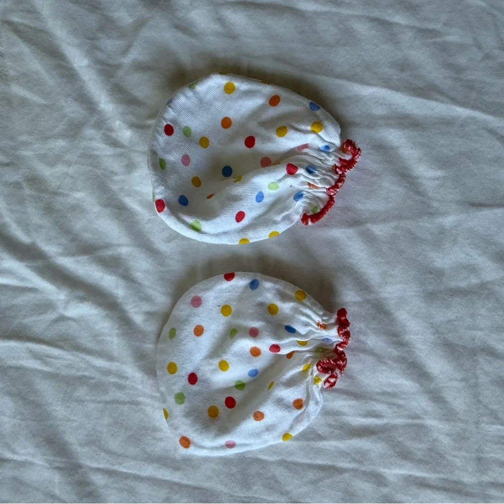 Like New! Set of 4 Newborn Baby Girl Scratch Mittens